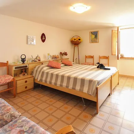 Apartment Lantana